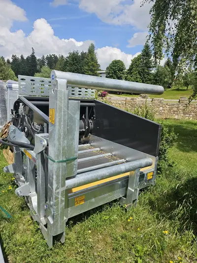 Fliegl Ballenauflöser Profi-Combi