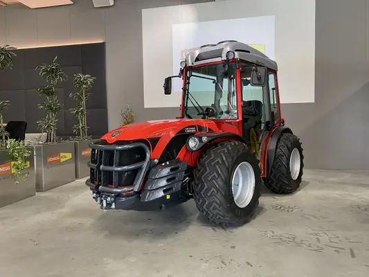 Antonio Carraro SRX 7800
