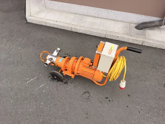 A&T Schneier Diverse Schneider Pumpen und Rührgeräte